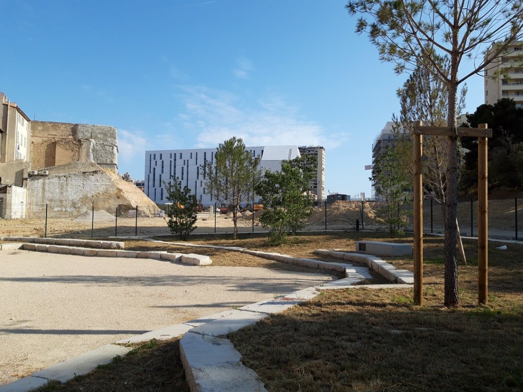 Le city-stade (Photo Mireille Bianciotto) Le city-stade (Photo Mireille Bianciotto)
