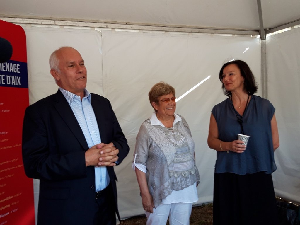 Hugues Parant, Monique Cordier et Laure-Agnès Caradec ont présenté la première phase du Parc de la Porte d'Aix (Photo Robert Poulain) Hugues Parant, Monique Cordier et Laure-Agnès Caradec ont présenté la première phase du Parc de la Porte d'Aix (Photo Robert Poulain)