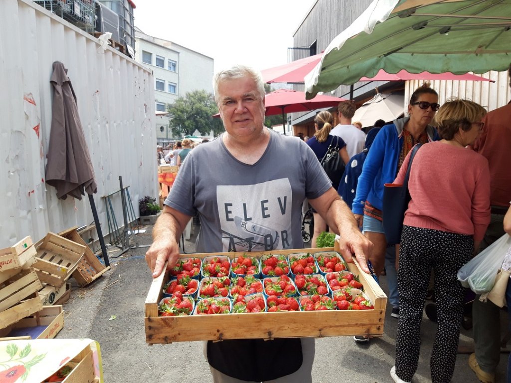 Serge Mistral, agriculteur à Saint-Rémy-de-Provence (Photo Mireille Bianciotto)