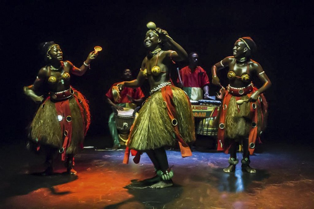 Ensemble folklorique national 