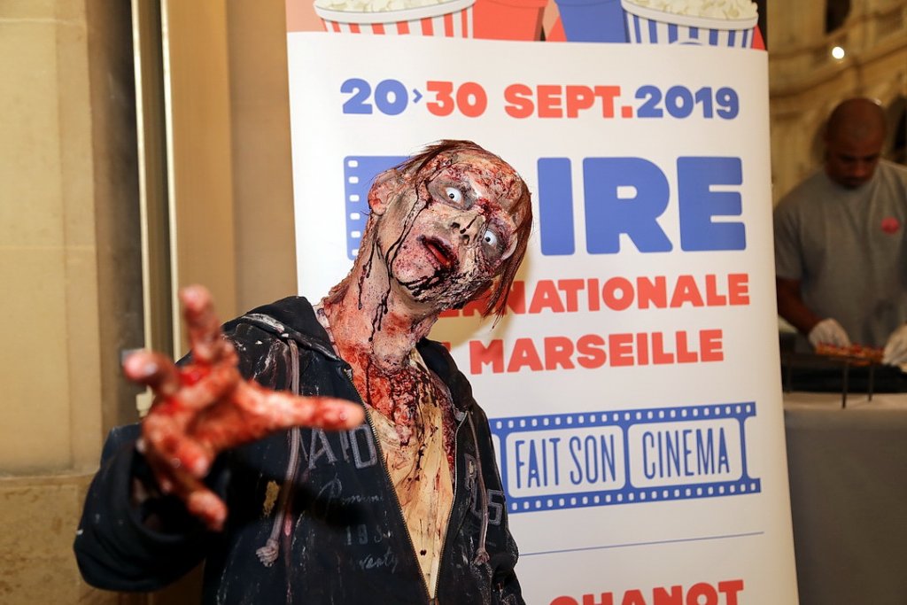 Faire son cinéma c'est aussi ça.... (Photo Robert Poulain)