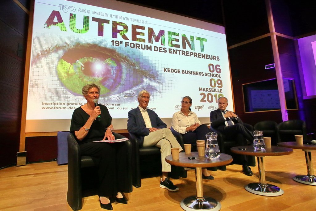 Comment les entreprises vont-elles gérer ce changement d'ère? Etude de cas avec Muriel Barnéoud (La Poste) et Bernard Pinatel (Total) (Photo Robert Poulain)