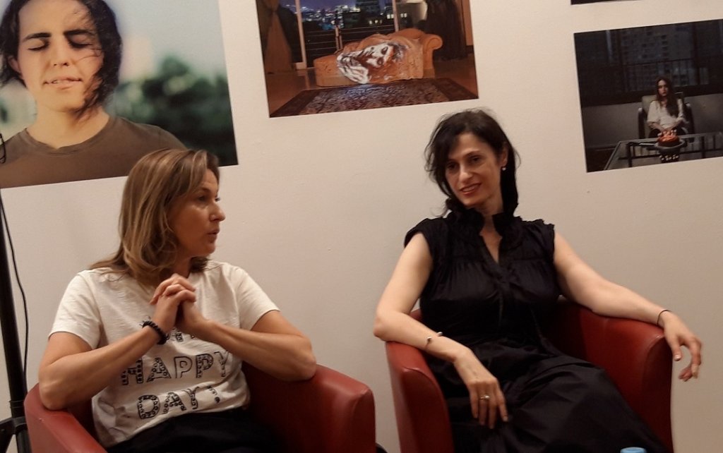 Une percée dans le monde des critiques littéraires, en compagnie d’Olivia de Lamberterie et de Nelly Kaprièlian (Photo M.B.) Une percée dans le monde des critiques littéraires, en compagnie d’Olivia de Lamberterie et de Nelly Kaprièlian (Photo M.B.)