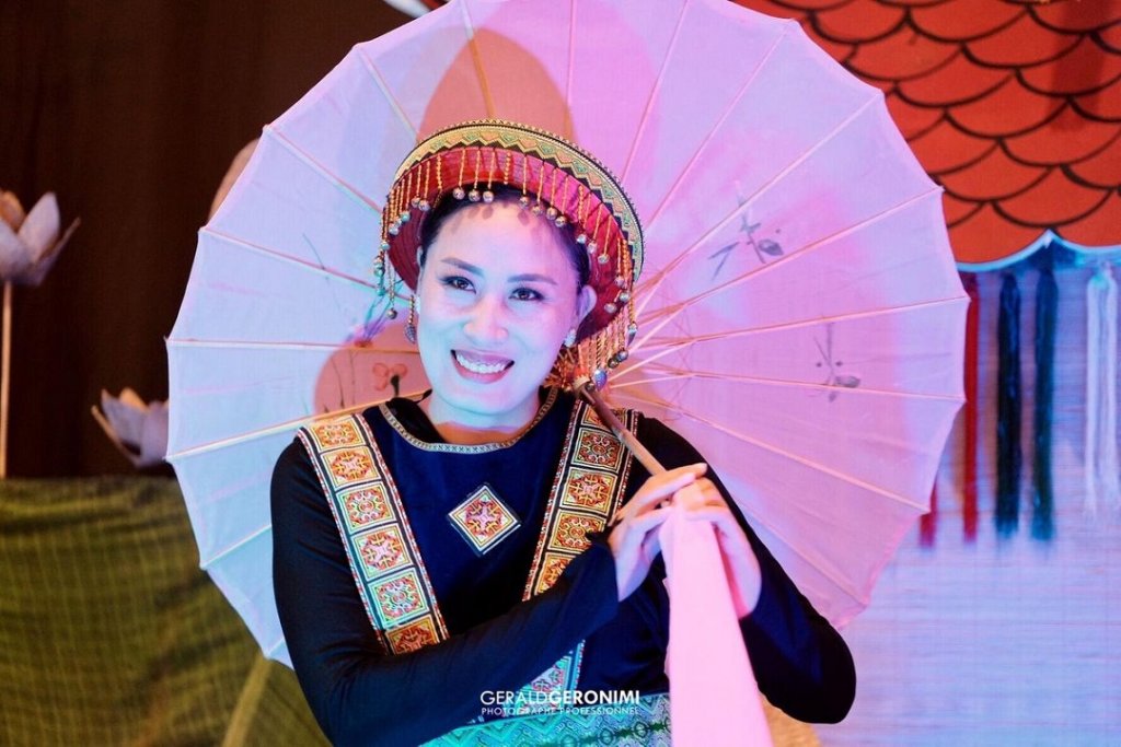 Spectacle de la troupe de musique folklorique, Central Vietnam Puppet Theater, venue spécialement d’Hanoï (Photo Gérald Geronimi)