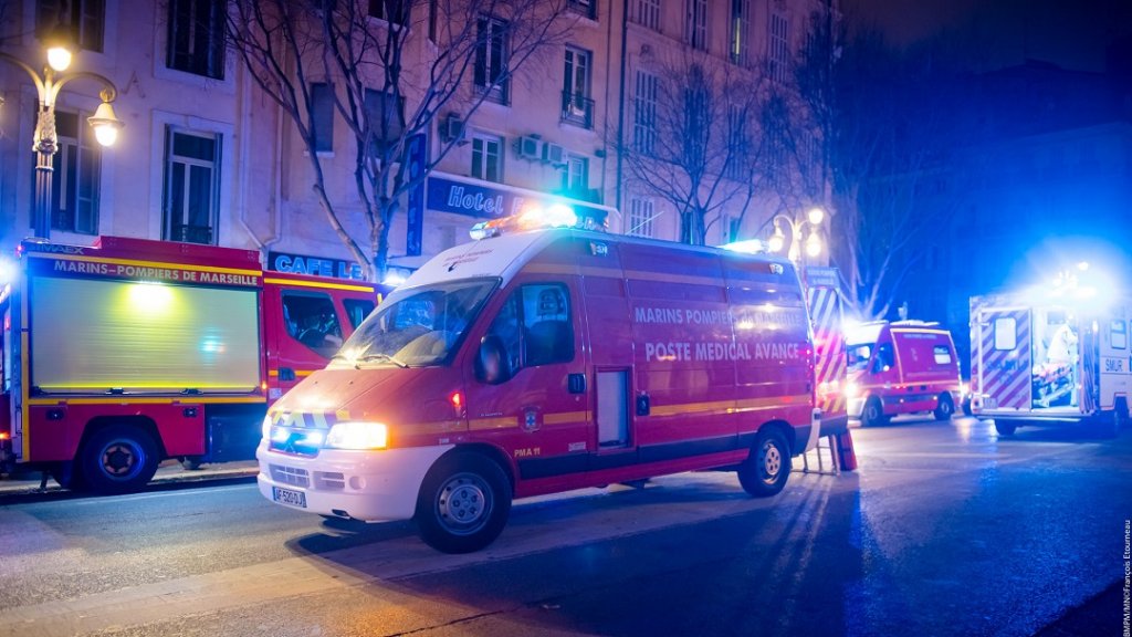 Au plus fort de l’intervention, 18 engins et 53 marins-pompiers ont été engagés (Photo MN/BMPM/MT François Etourneau)