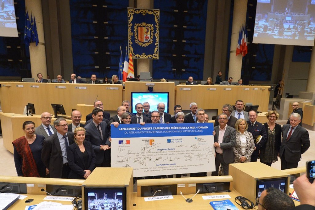 Signature à l’Hôtel de Région de la convention «Campus des Métiers de la Mer» (Photo Franck Pennant)