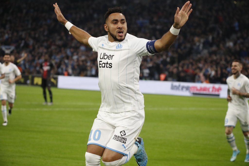La joie du buteur qui se tourne vers le public (Photo Wallis.fr/Laurent Saccomano)