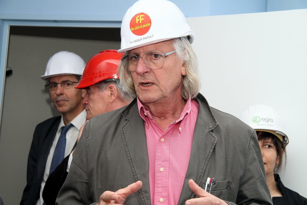 Le Pr. Didier Raoult lors de la présentation des travaux en cours de l’IHU-Méditerranée Infection (Photo archive 2015 Robert Poulain)