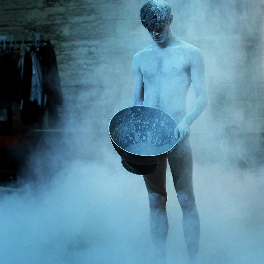 Christophe Montenez impressionnant dans le rôle de Martin des «Damnés» (Photo Christophe Raynaud de Lage Comédie-Française)