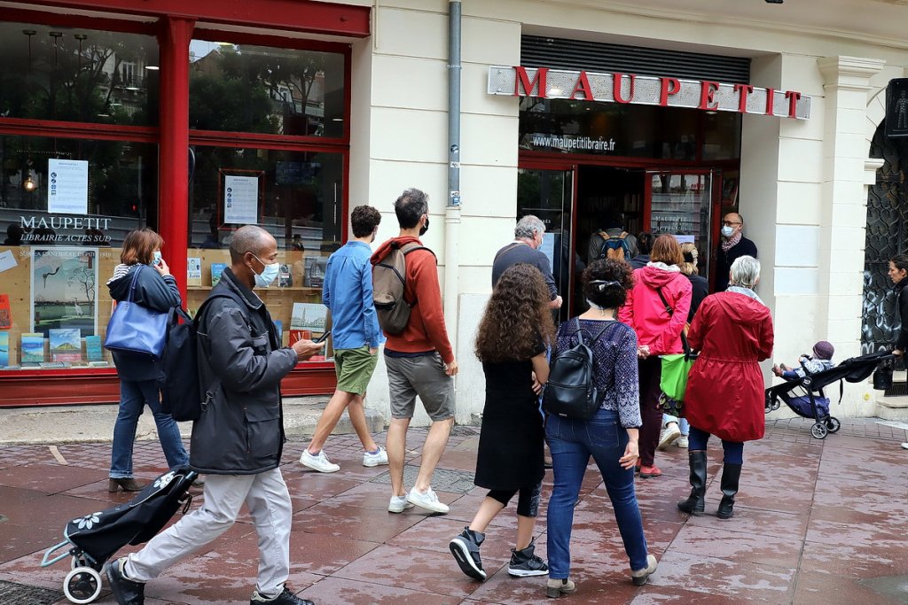 Faim de lire chez la centenaire librairie Maupetit  (Photo Robert Poulain)