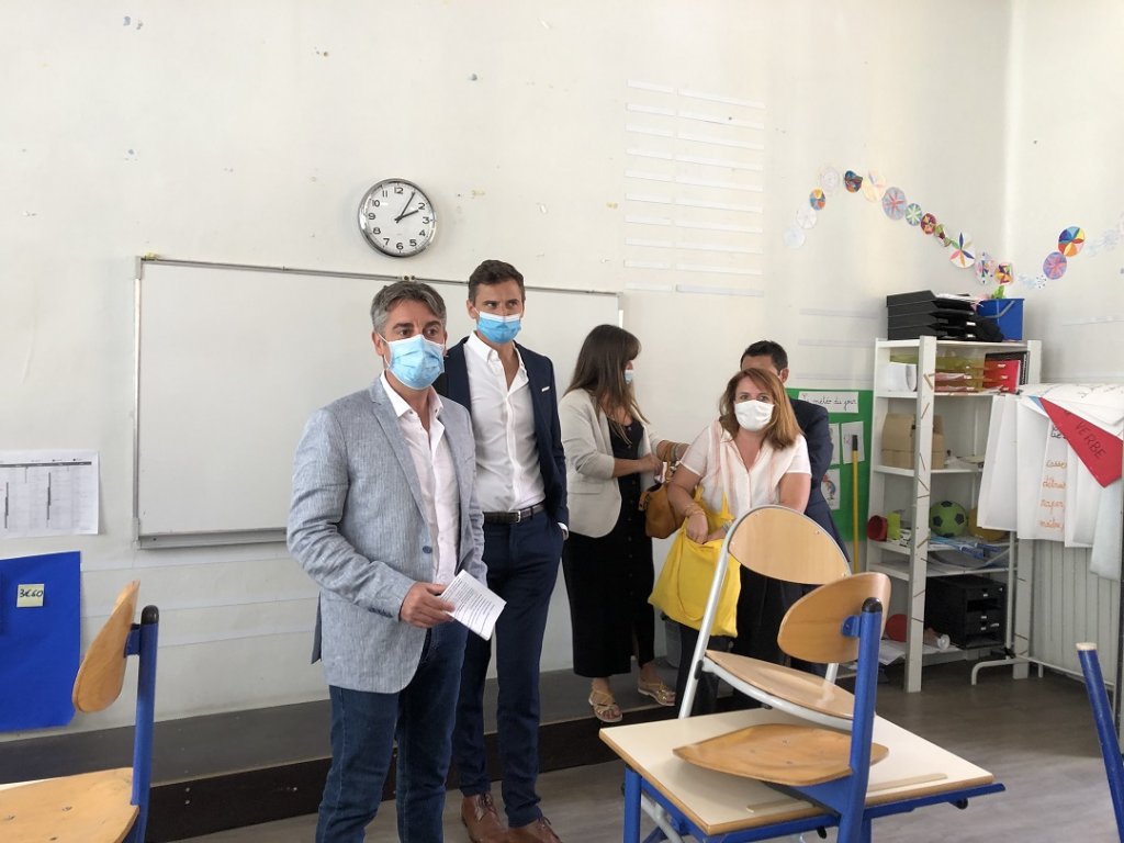 Pierre-Marie Ganozzi, Pierre Huguet, Sophie Guérard et Marie Batoux au sein du groupe scolaire François Moisson (Photo Mireille Bianciotto)
