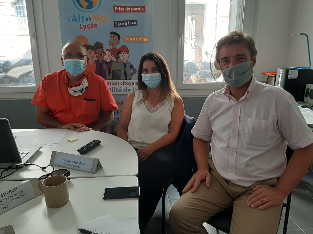 Dans les locaux de la fédération 
