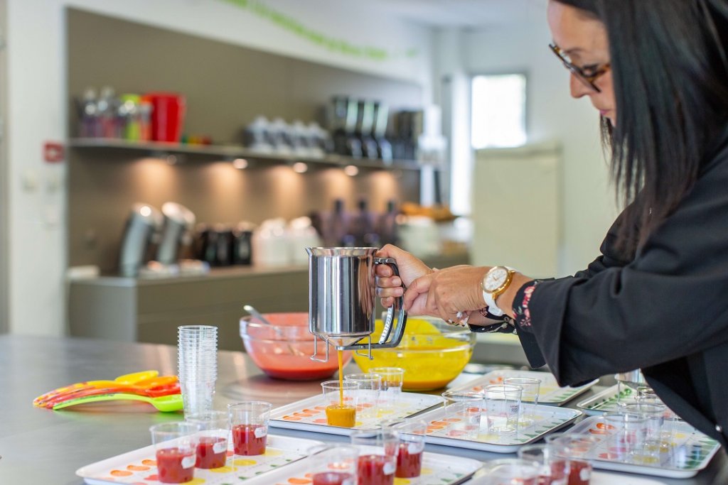 Travail réalisé dans les laboratoires de recherche membres du pôle © I.A