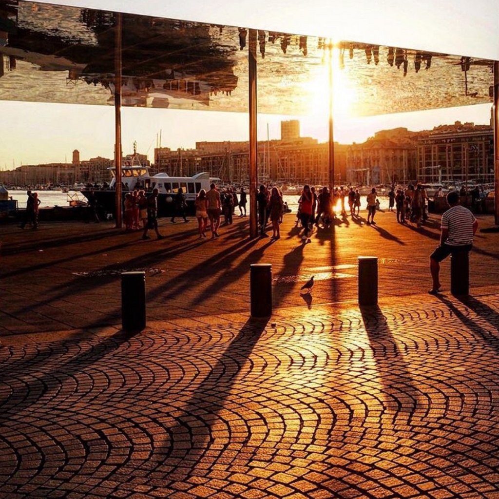 Port du masque obligatoire sur le Vieux-Port (Photo Hagay Sobol) Port du masque obligatoire sur le Vieux-Port (Photo Hagay Sobol)