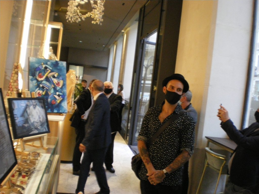 Julien Raynaud, l'artiste qui a mis son talent au service de la pâtisserie notamment celle du chef Franck Chavroze © Michel Caire