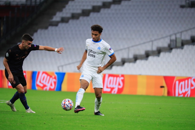 Boubacar Kamara a subi la pression des milieux de Manchester City (Photo Wallis.fr/Laurent Saccomano)