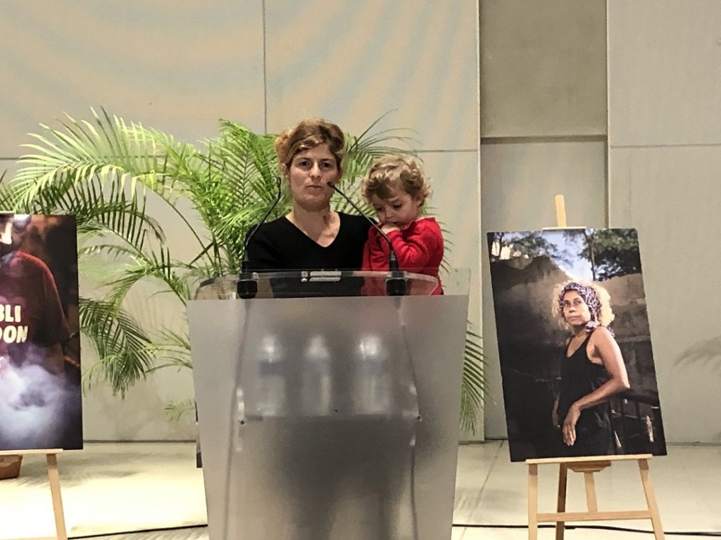 Pia et sa fille Marilou évacuées de la rue d'Aubagne (Photo Mireille Bianciotto)
