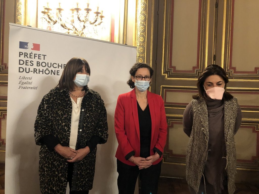 Trois femmes Michèle Rubirola, Emmanuelle Wargon, Martine Vassal pour réparer Marseille (Photo Mireille Bianciotto) Trois femmes Michèle Rubirola, Emmanuelle Wargon, Martine Vassal pour réparer Marseille (Photo Mireille Bianciotto)