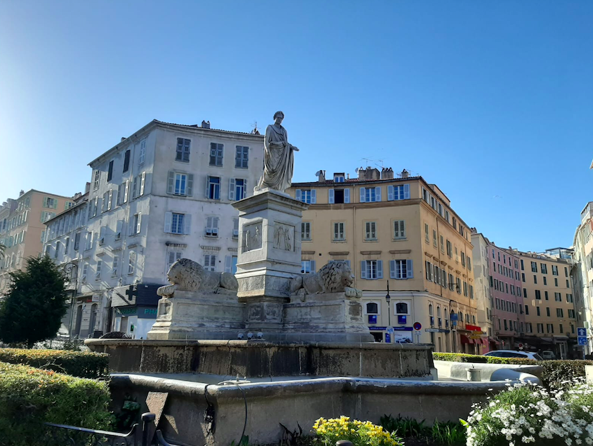 La statue de Napoléon au coeur d'Ajaccio, place Foch © Nathalie Rossi