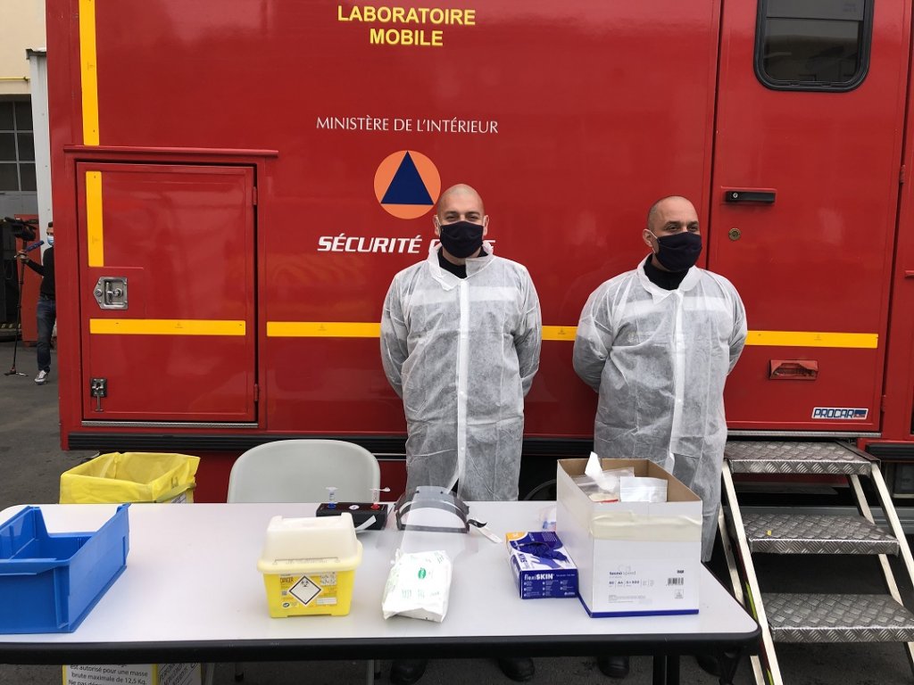 Un laboratoire mobile du BMPM © Mireille Bianciotto