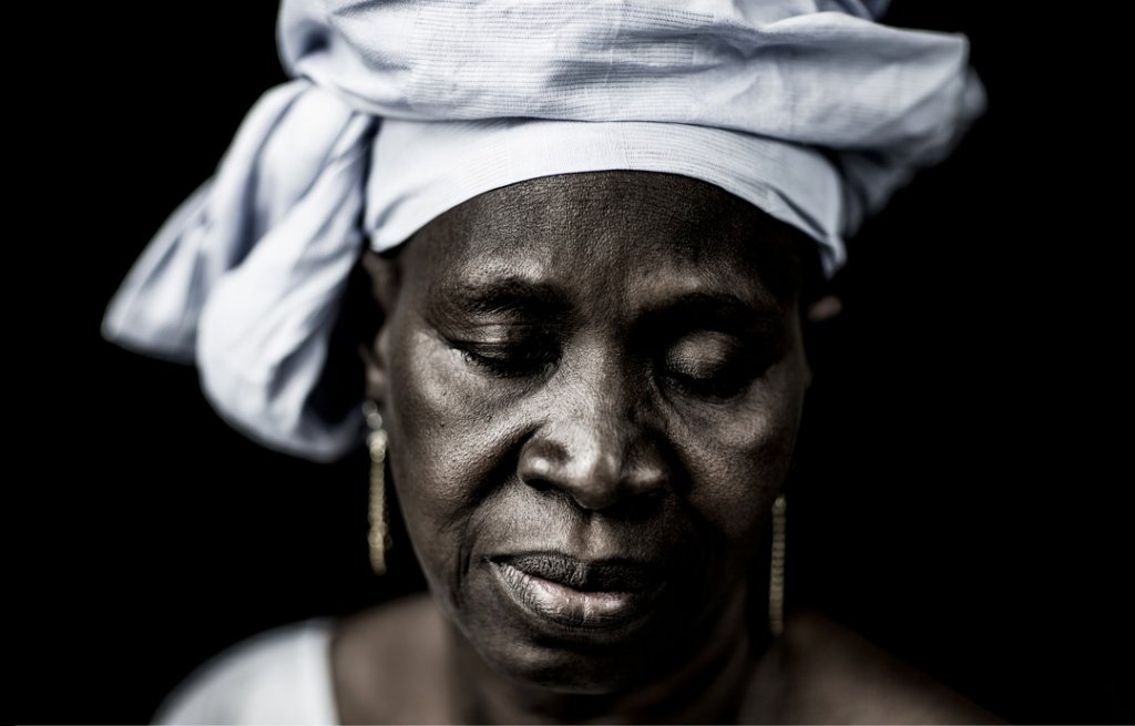 Madame Biteye photo de l'artiste Alun Be Madame Biteye photo de l'artiste Alun Be