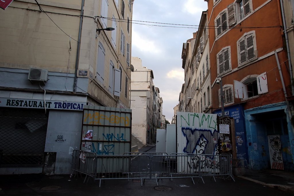Depuis plusieurs mois de nombreux dispositifs permettent de rouvrir la rue d'Aubagne et lutter contre l'habitat indigne ©Destimed/RP
