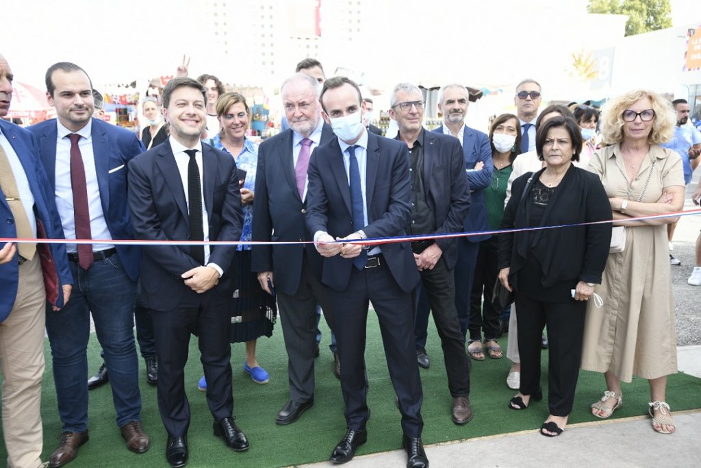 Ludovic Perney, vice-Président de la Région Provence-Alpes-Côte d’Azur a inauguré en présence du maire de Marseille et du sénateur des Bouches-du-Rhône Jérémy Bacchi © Jean-Pierre garufi