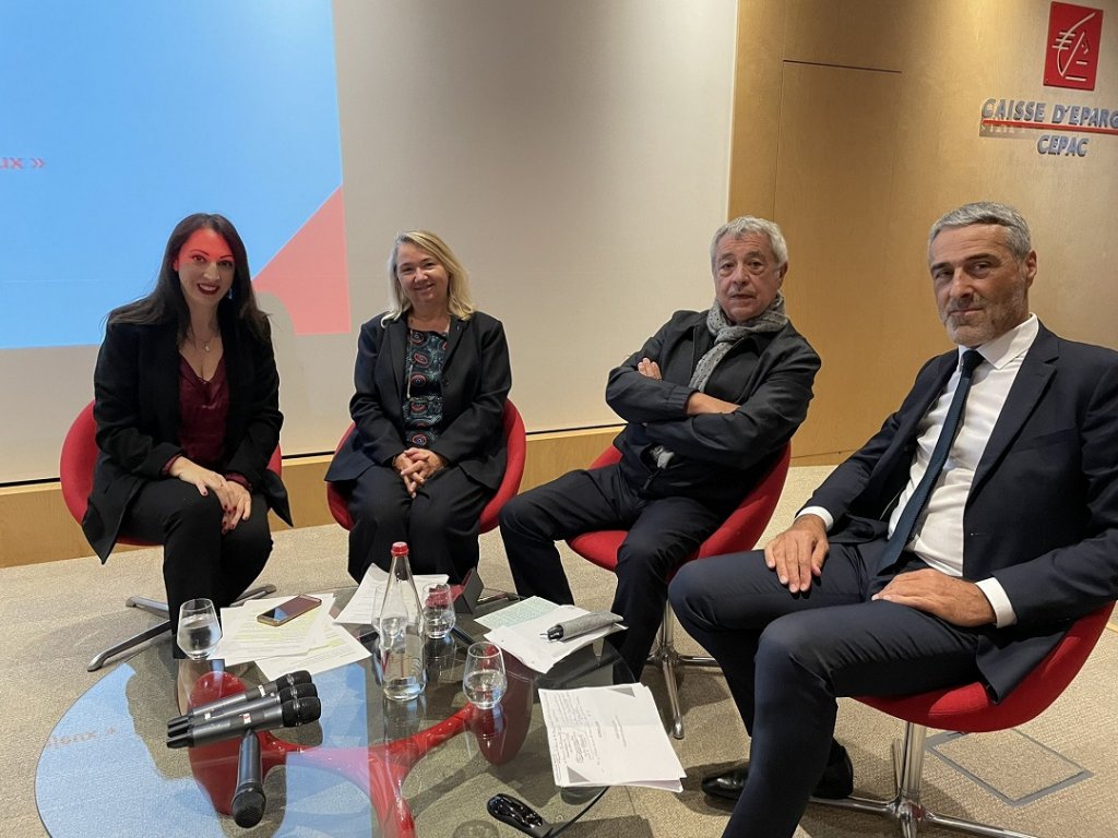 Judith Aziza, Laurence Américi, Roland Carta et Joël Chassard ont mis en exergue l'histoire de la Caisse d'Epargne qui a démarré il y a quelque 200 ans ©CECEPAC
