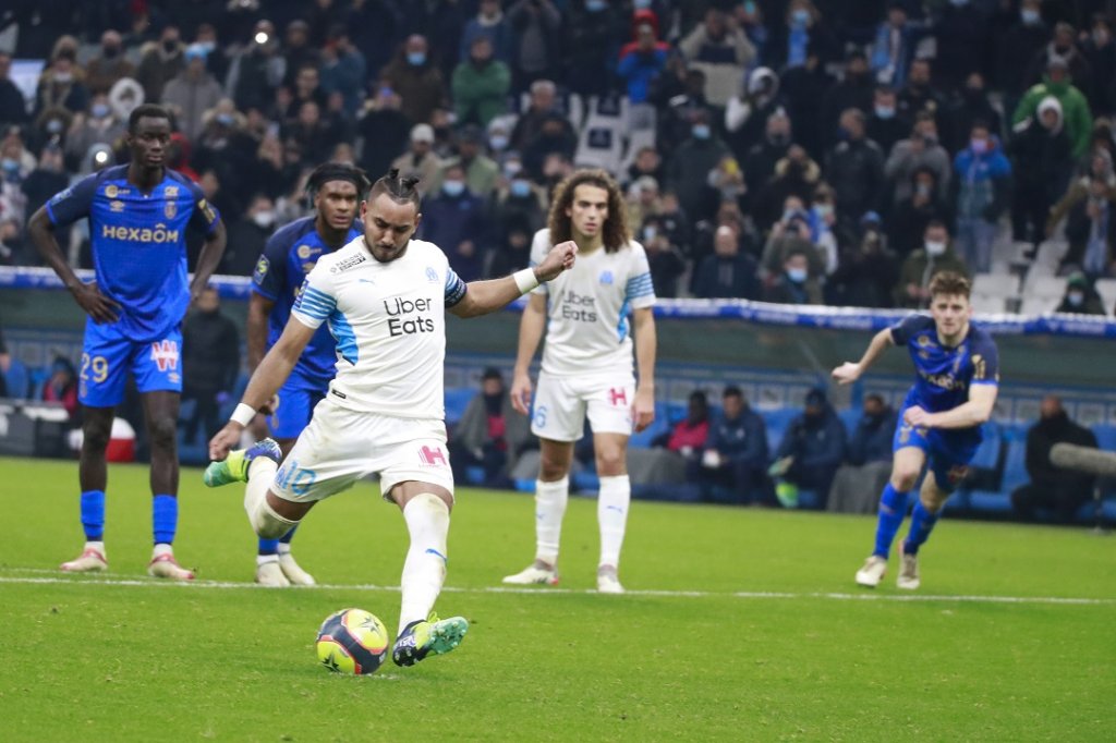 Le capitaine olympien a pris ses responsabilités en tirant le penalty (Photo Wallis.fr/Laurent Saccomano)