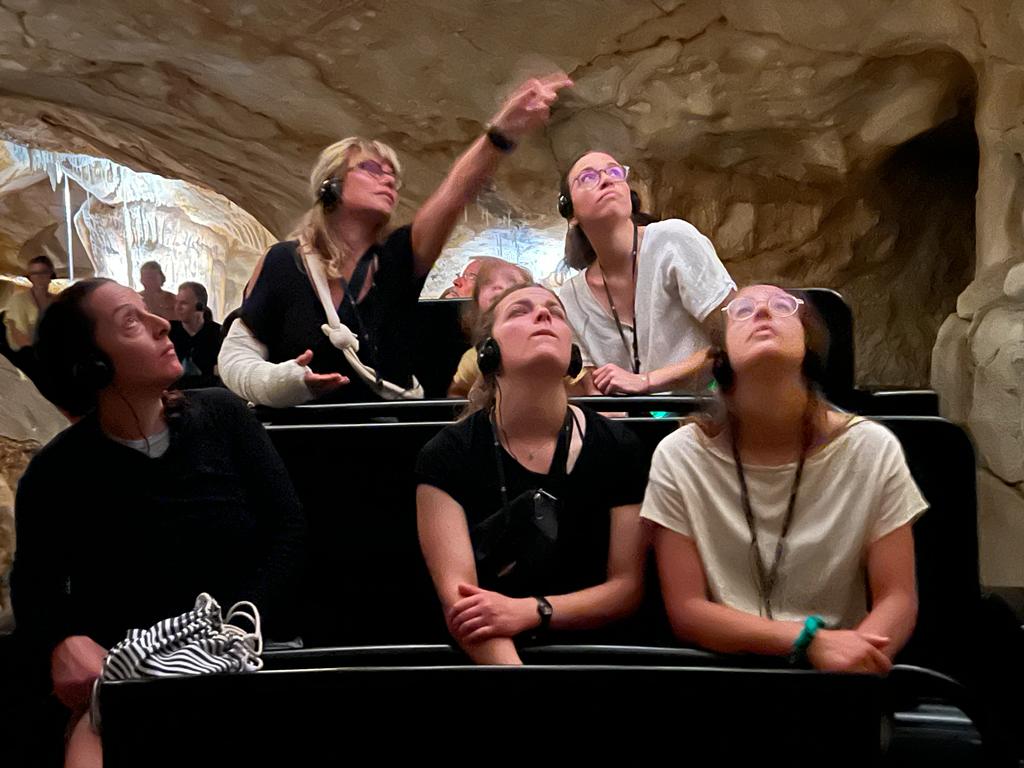 Des visiteurs médusés ©Joël Barcy