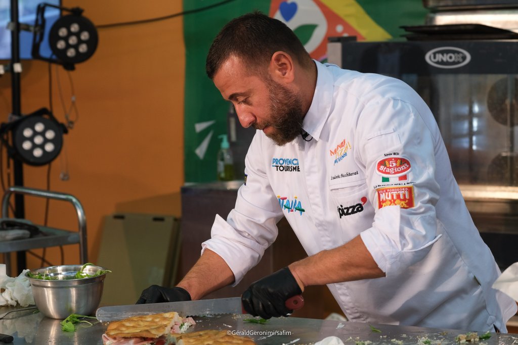 Le maître artisan Ludovic Bicchierai, champion du monde dans l'art de la pizza   © Gérald Géronimi/Safim Le maître artisan Ludovic Bicchierai, champion du monde dans l'art de la pizza   © Gérald Géronimi/Safim
