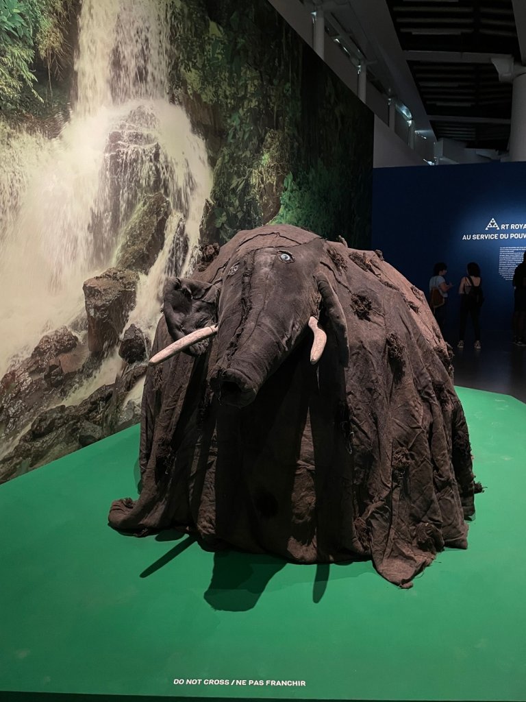 Totem Eléphant géant du 16e siècle (Photo A.V.)