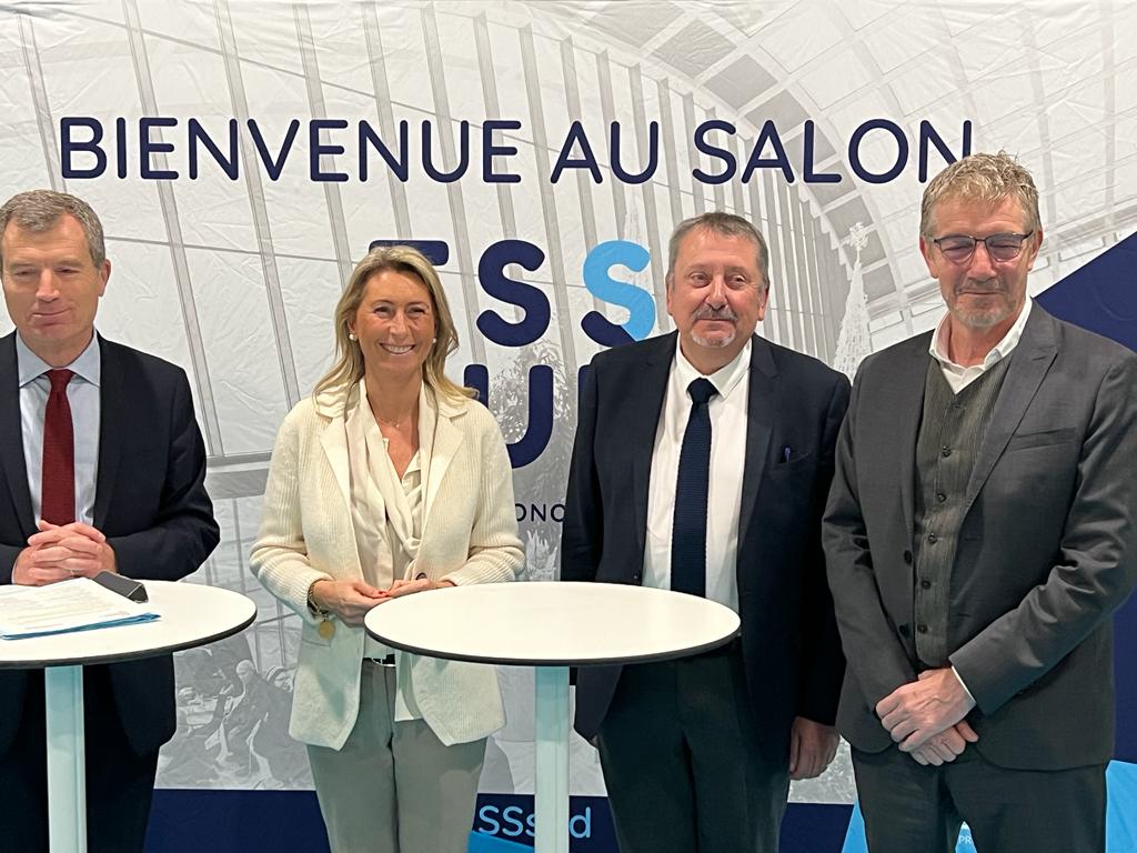 Union des forces : Christophe Mirmand (Etat), Isabelle Campagnola-Savon (Région Sud), Denis Philippe (Cress Paca) et Laurent Lhardi (Ville de Marseille) © Joël Barcy Union des forces : Christophe Mirmand (Etat), Isabelle Campagnola-Savon (Région Sud), Denis Philippe (Cress Paca) et Laurent Lhardi (Ville de Marseille) © Joël Barcy