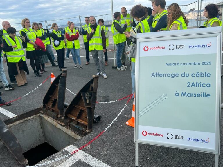 L’atterrage de 2Africa le plus long câble sous-marin du monde à Marseille (Photo Joêl Barcy)