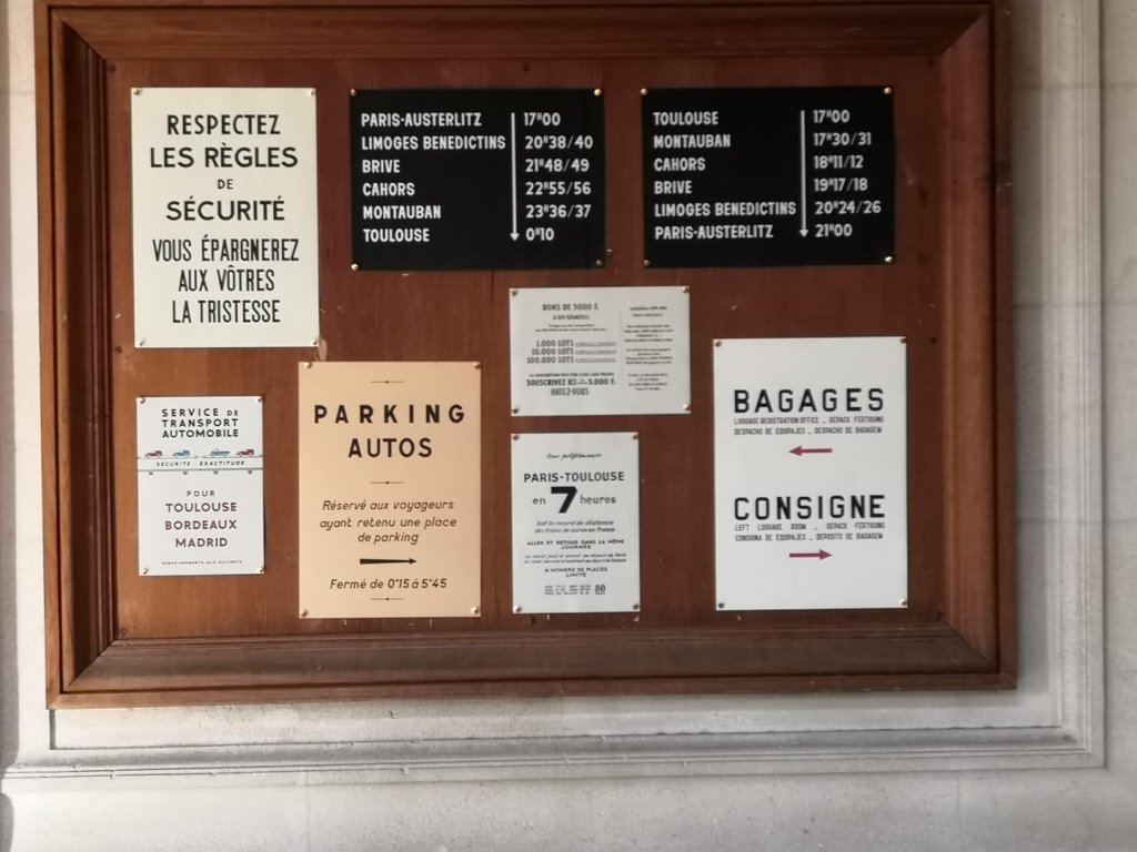 Les horreurs... Pardon ! Les horaires (Photo P.G.)