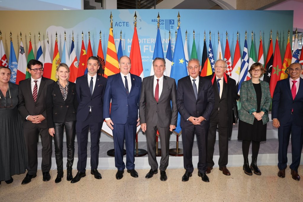 Renaud Muselier entouré du Prince Albert II de Monaco et Lancement ce lundi 5 décembre de Méditerranée du futur acte V et Nasser Kamel, Secrétaire général de l’UpM. (Photo Jean-Charles Verchère