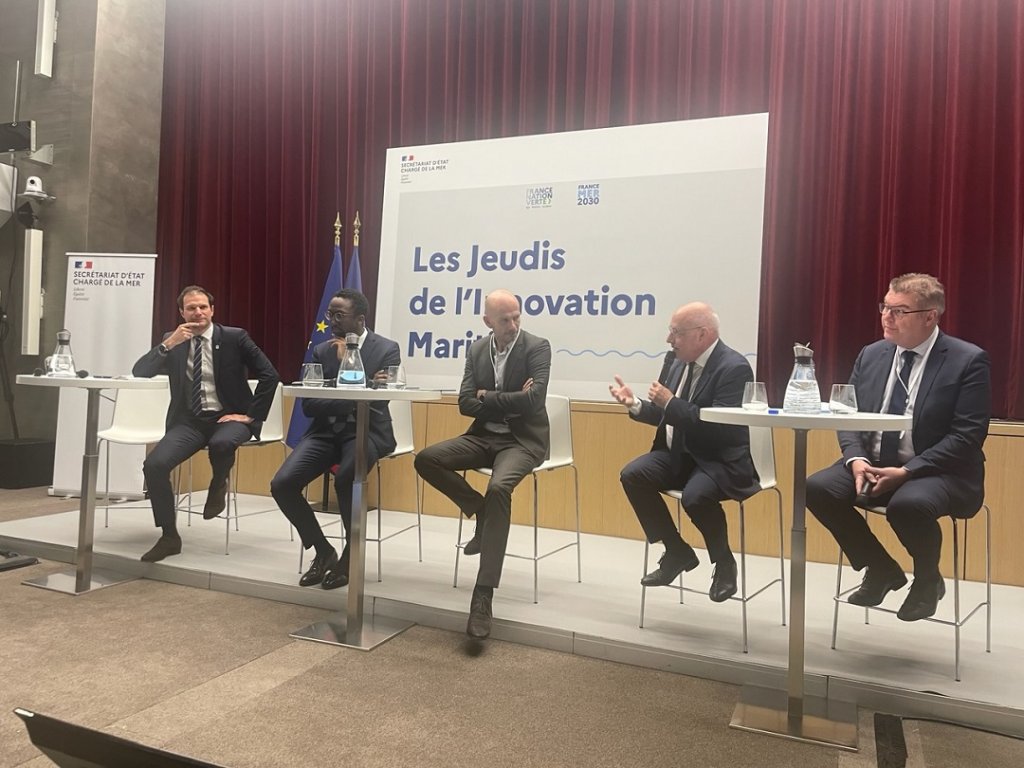Jeudis de l'innovation maritime: lancement par le secrétaire d’État à la mer, Hervé Berville, du fonds d'investiment Impact Ocean Capital porté par Go Capital en présence de son directeur général, Jérôme Guéret et les partenaires (Photo C.M.)