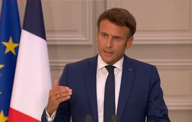 Emmanuel Macron se félicite "d'une année 2022 record" ©Destimed