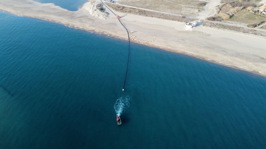 Les travaux d’atterrage, lieu de la côte où les câbles sous-marins sont raccordés aux câbles souterrains, ont commencé (Photo Sébastien Xaxa)