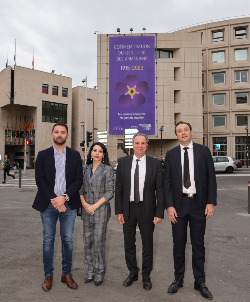 Renaud Muselier entouré de Julien Harounyan, Madeleine Proshyan et Azad Balalas (Photo Jean-Charles Verchère)