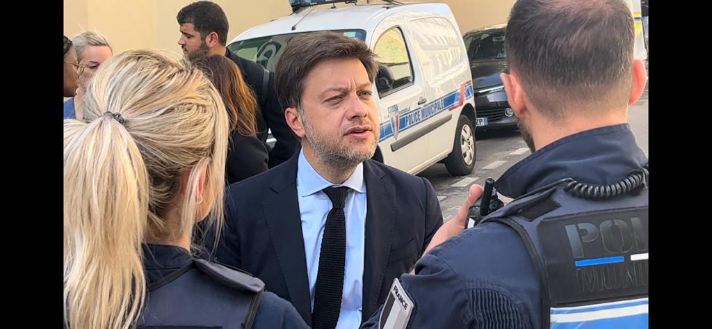 Benoît Payan, le maire Marseille a assisté au retour d'une partie des habitants évacués (Photo Joël Barcy) Benoît Payan, le maire Marseille a assisté au retour d'une partie des habitants évacués (Photo Joël Barcy)