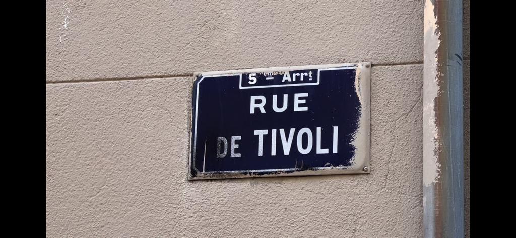 Le 9 avril 2023 8 personnes ont péri à la suite de l'effondrement de 2 immeubles de la rue de Tivoli (Photo Joël Barcy) Le 9 avril 2023 8 personnes ont péri à la suite de l'effondrement de 2 immeubles de la rue de Tivoli (Photo Joël Barcy)