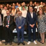 Les contributions des collégiens génois et aixois ont été discutées dans l’auditorium du Camp des Milles, en présence d’Anne Rudisuhli conseillère départementale et de Fabio Monaco, consul général d’Italie ©DépartementBdR).