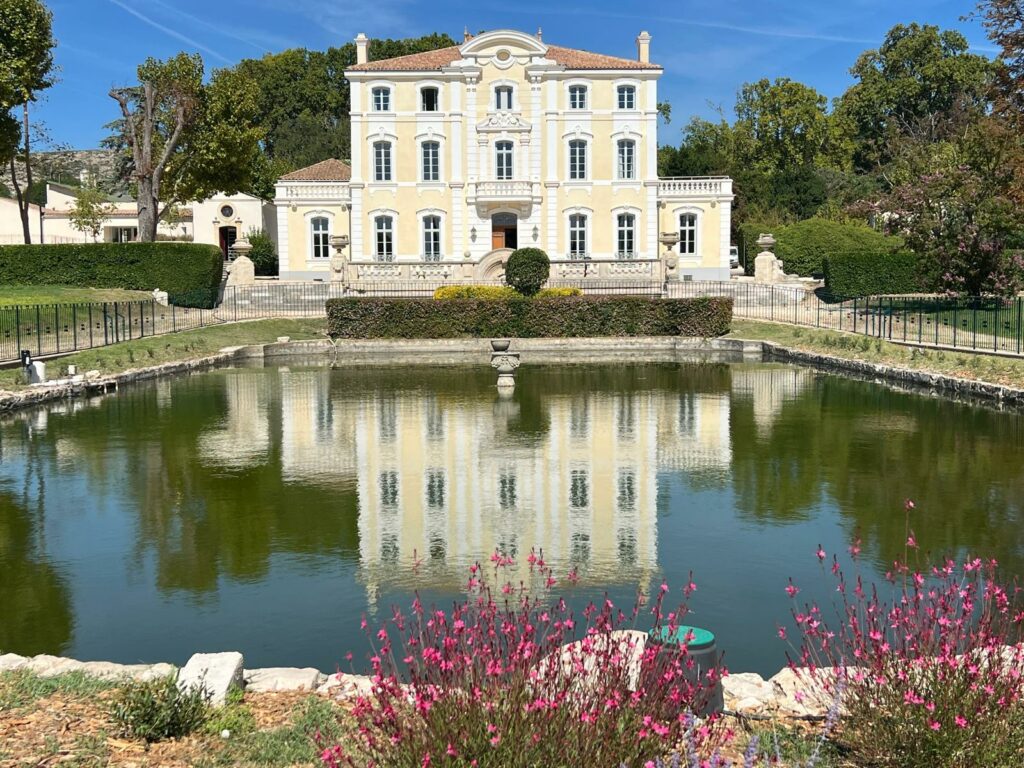 Le Château Ricard devenu Château Sourire destiné à de jeunes enfants atteints d'un cancer © Joël Barcy