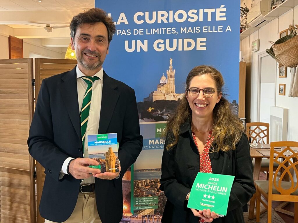 Philippe Orain, directeur du guide Michelin Voyage et Cultures et Anne-Sophie Houzel, économe au sanctuaire de Notre-Dame-de-la-Garde ©Joël Barcy
