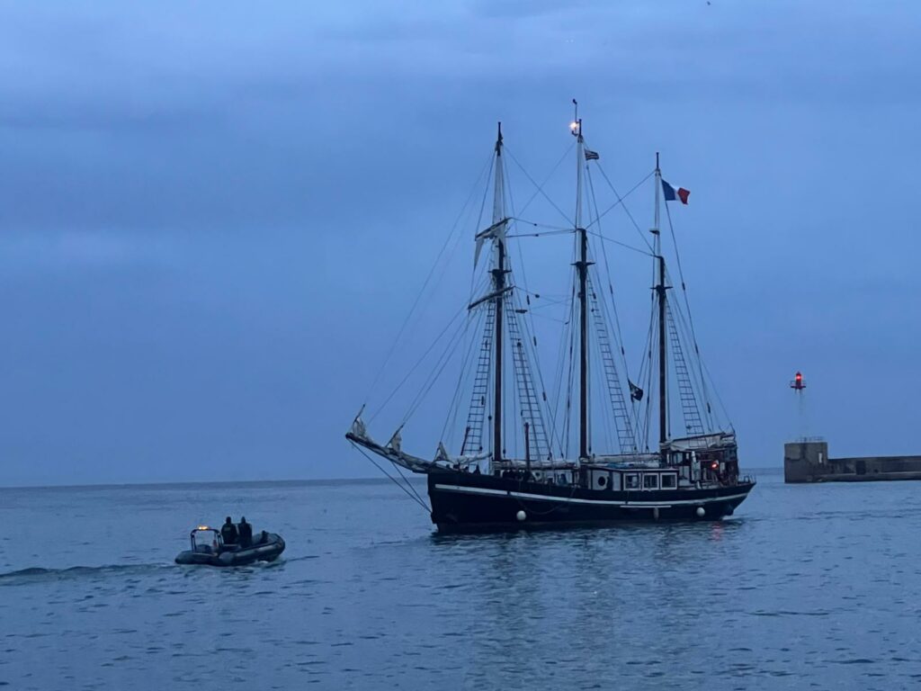 Le trois-mâts "Bel Espoir" est arrivé au petit matin à Marseille. © Joël Barcy