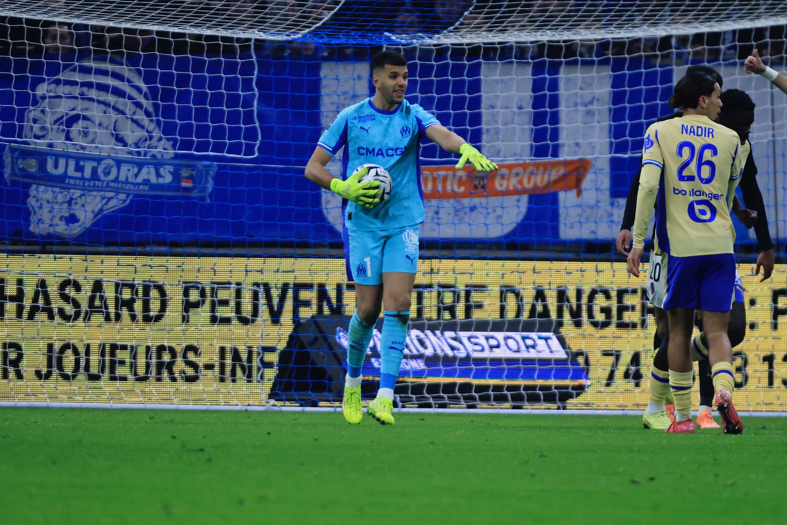 Fautif sur le but égalisateur de Toulouse après une longue touche, Geronimo Rulli a raté sa sortie sur l’action du but de Ethan Mbappé (Photo Laurent Saccomano/Wallis.fr)