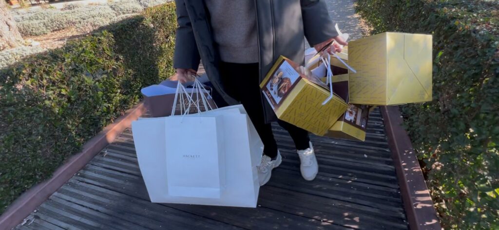 25 000 visiteurs se sont bousculés le jour du black Friday au Village des marques, McArthurGlen ©Joël Barcy