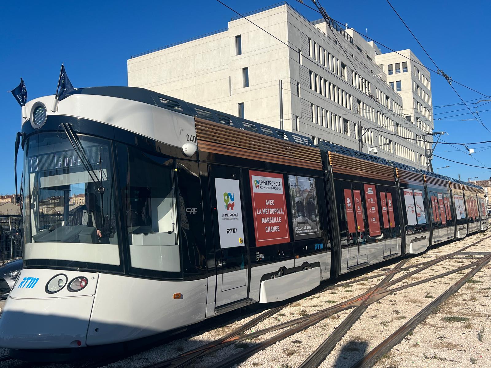 enfin ça roule du Nord au Sud pour la ligne 3 du Tramway de Marseille © Joël Barcy