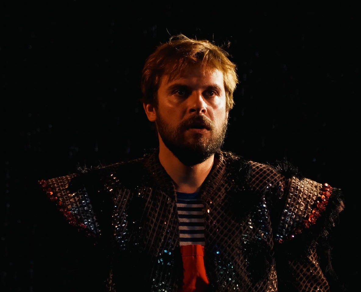 Benjamin Tholozan dans “Parler pointu” (Photo Blokaus)